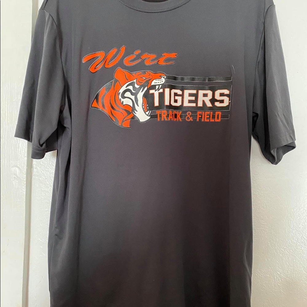T shirt